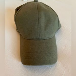 Free press army green baseball cap, one size.